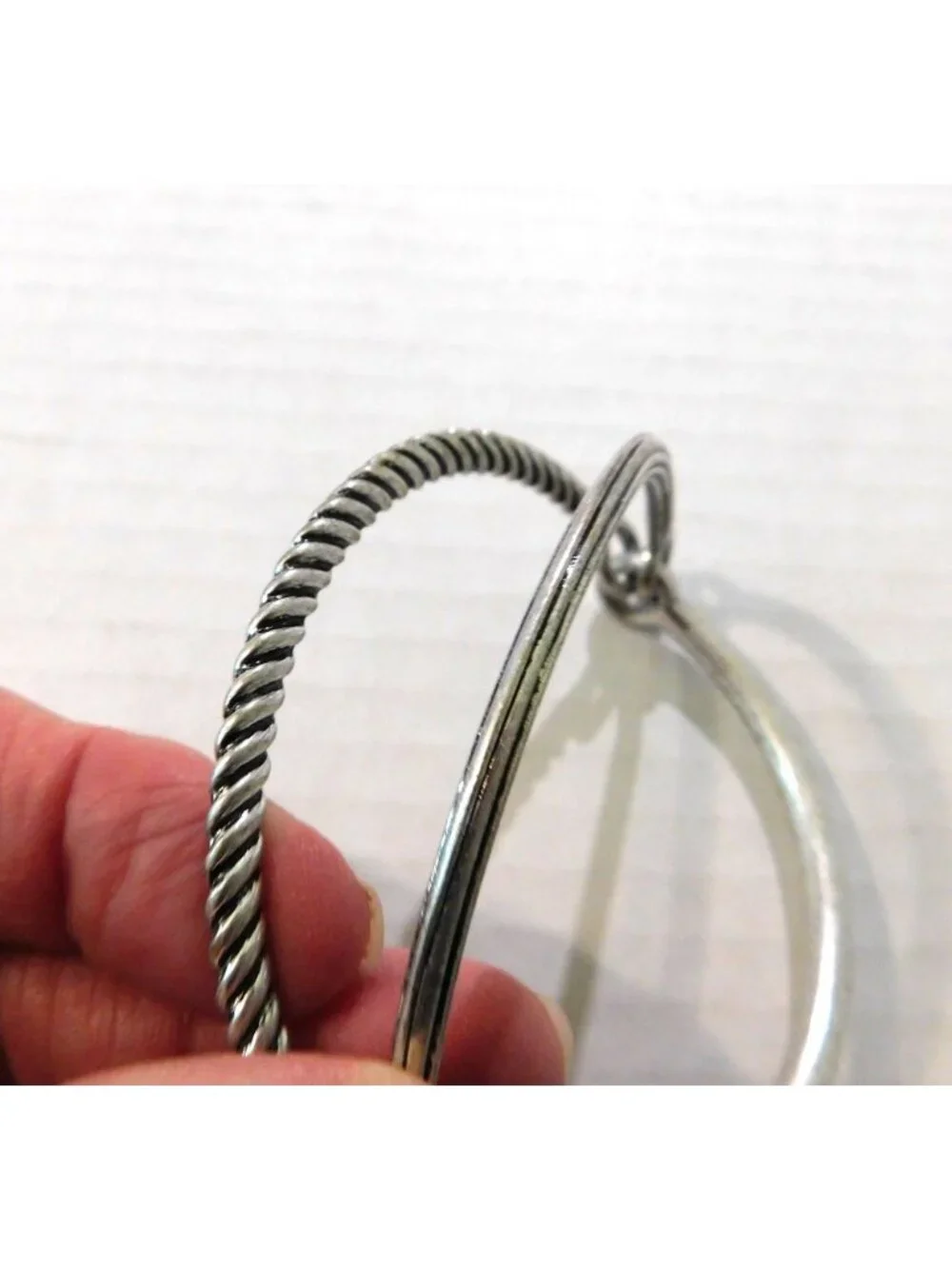 Premier Designs Matte Silver Crystal Bracelet 7.5 Inch Cable Groove Design